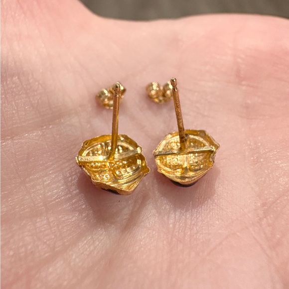 Ladybug Gold Earrings: 14K solid yellow gold red black enamel vintage - Picture 9 of 9